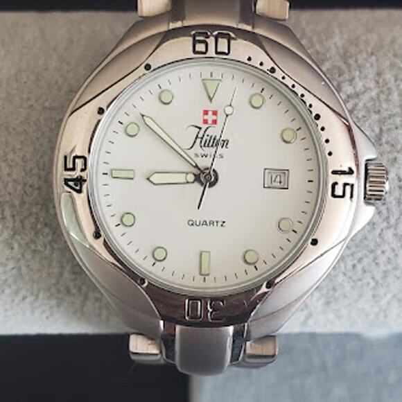 Hilton Swiss Watch Unisex Stainless Steel White Dial‎ HSWM9007 in Original Box - Picture 1 of 10